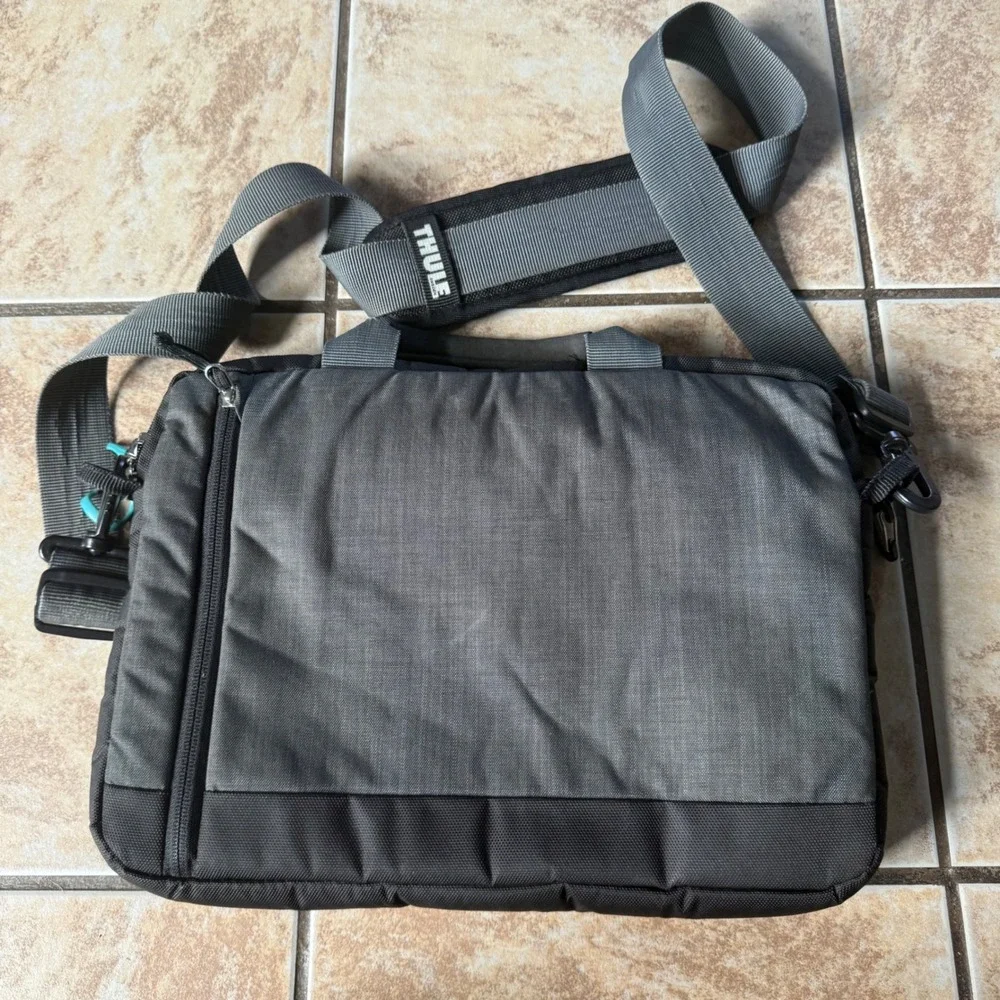 Thule Stravan Deluxe 15